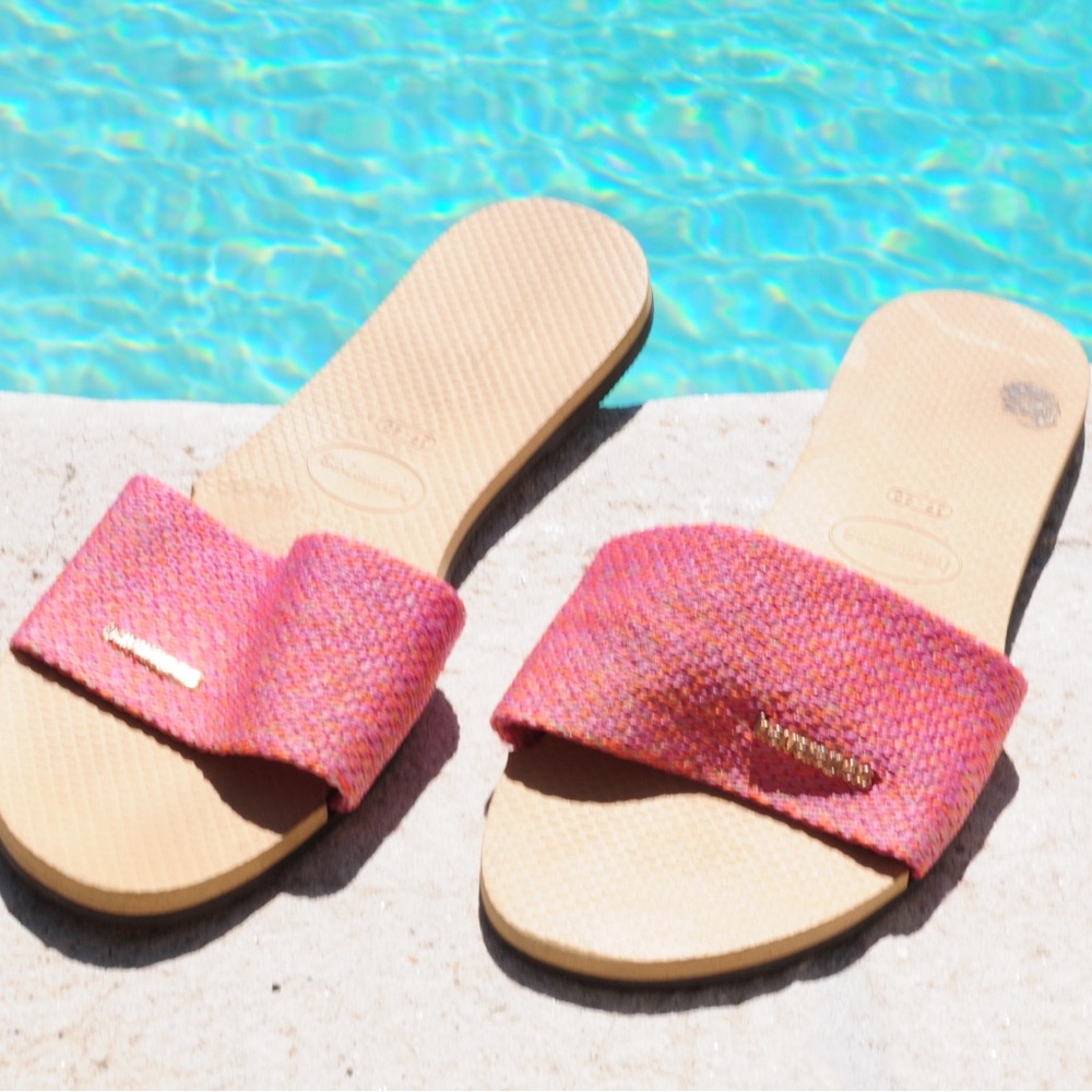 Havaianas slipers 9.5 used made in Brazil